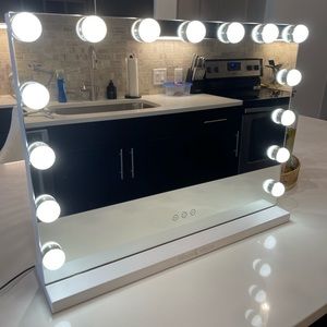 Moon Moon vanity mirror with lights
